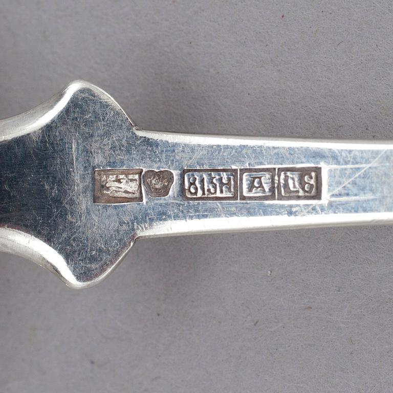 EFTERRÄTTSSKEDAR, 12 st, silver, "Musslan", Kultakeskus, Tavastehus 1948. Tot. vikt 354 g.