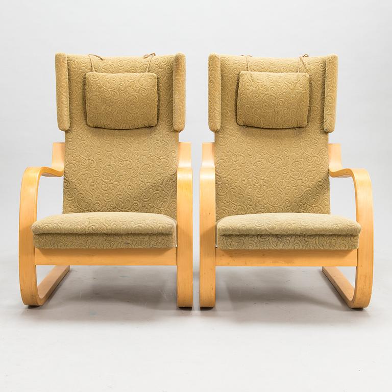 ALVAR AALTO, a pair of mid-20th-century '36/401' for Artek.