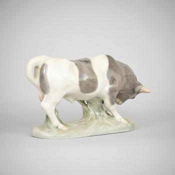 FIGURIN, porslin, nr 1195, Knud Kyhn för Royal Copenhagen, 1900-tal.
