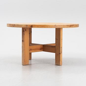 A pine dining table by Roland Wilhelmsson, second half of the 20th Century.
