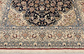 Matta, semiantik Nain, part silk, s.k. Tuteshk, ca 310 x 193 cm.