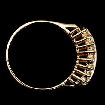 RING, 14 k guld, briljantslipade diamanter tot ca 0.55 ct.