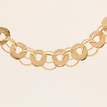 An 18K gold necklace by Cusi Italy.