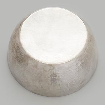 Tapio Wirkkala, a silver bowl, Kultakeskus, Hämeenlinna 2007.
