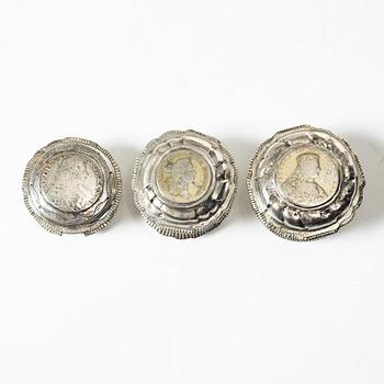 A set of three 18th/19th century silver snuff boxes.