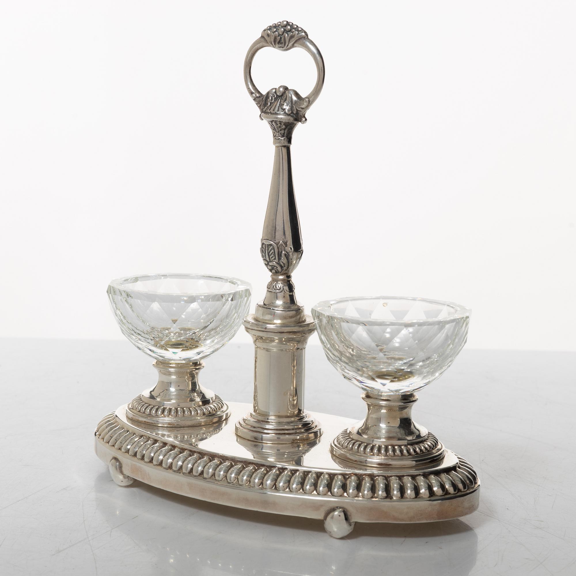 Table centerpiece, sterling silver and glass, late 20th century.