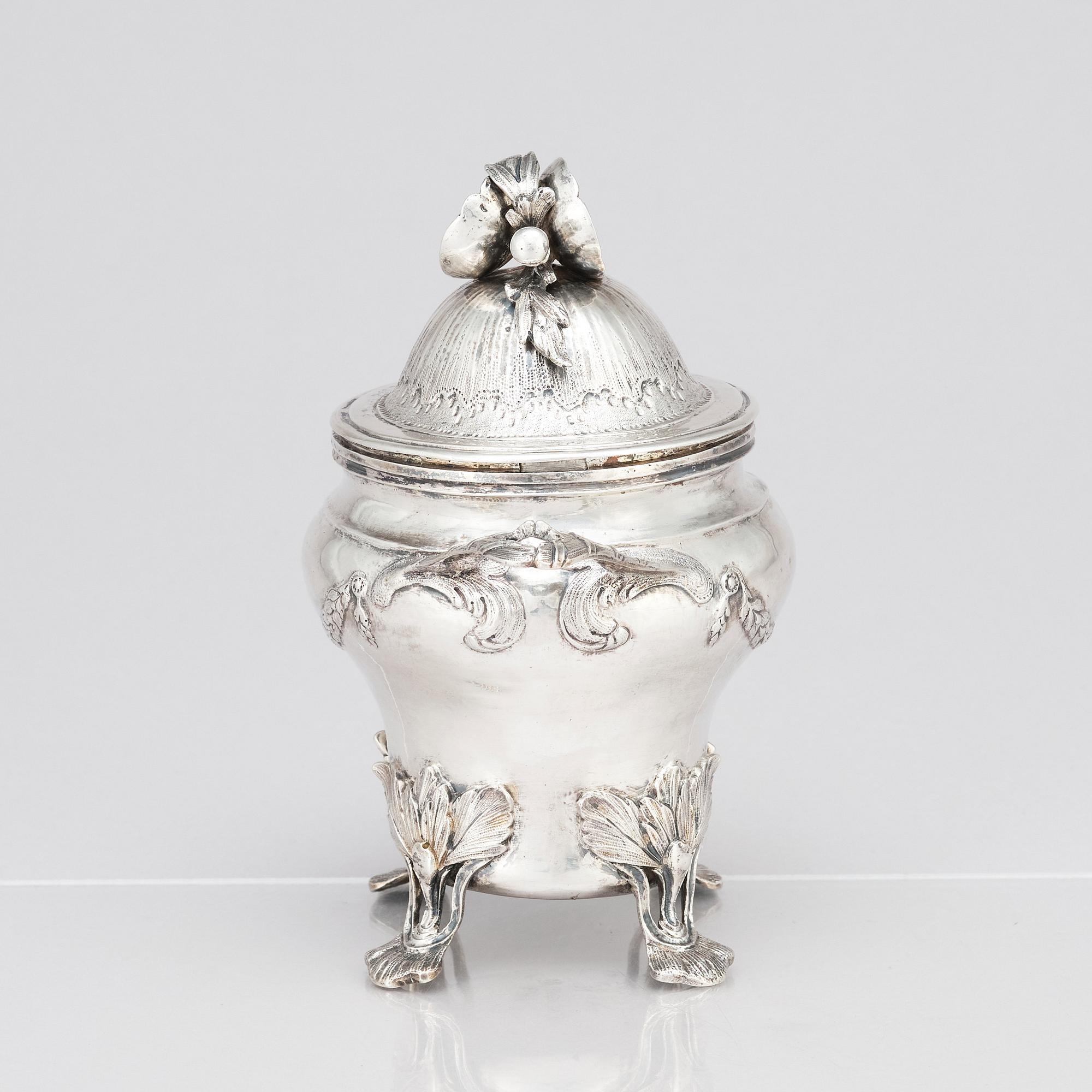 A Swedish 18th century sugar-bowl with lid, mark of Carl Klingwall, Västerås 1771.
