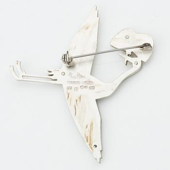 Wiwen Nilsson, brosch, sterlingsilver, i form av trana, Lund 1975.