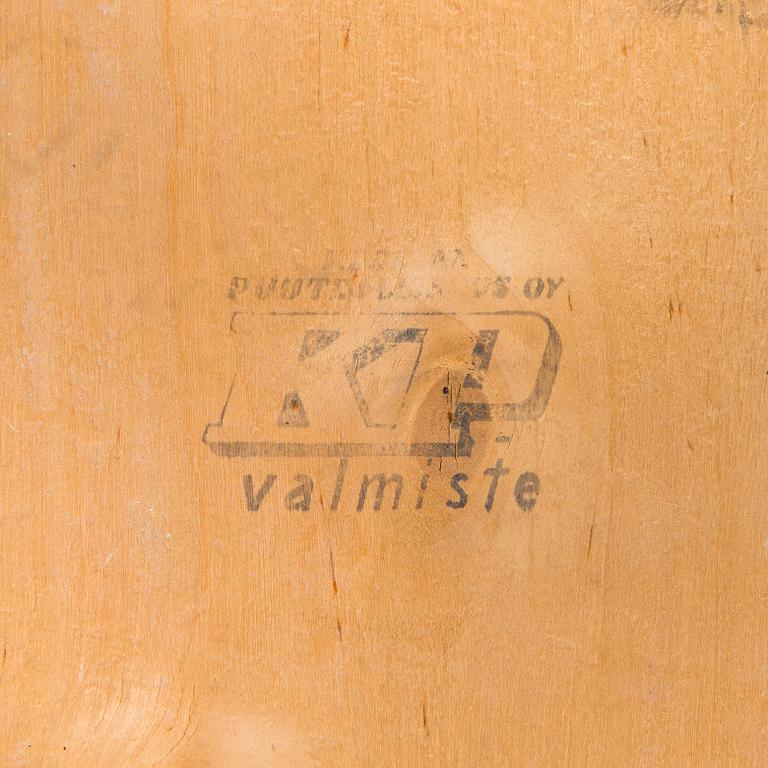 Ilmari Tapiovaara, karmstolar 2 st, "Domus", Keravan Puuteollisuus, 1940/50-tal.