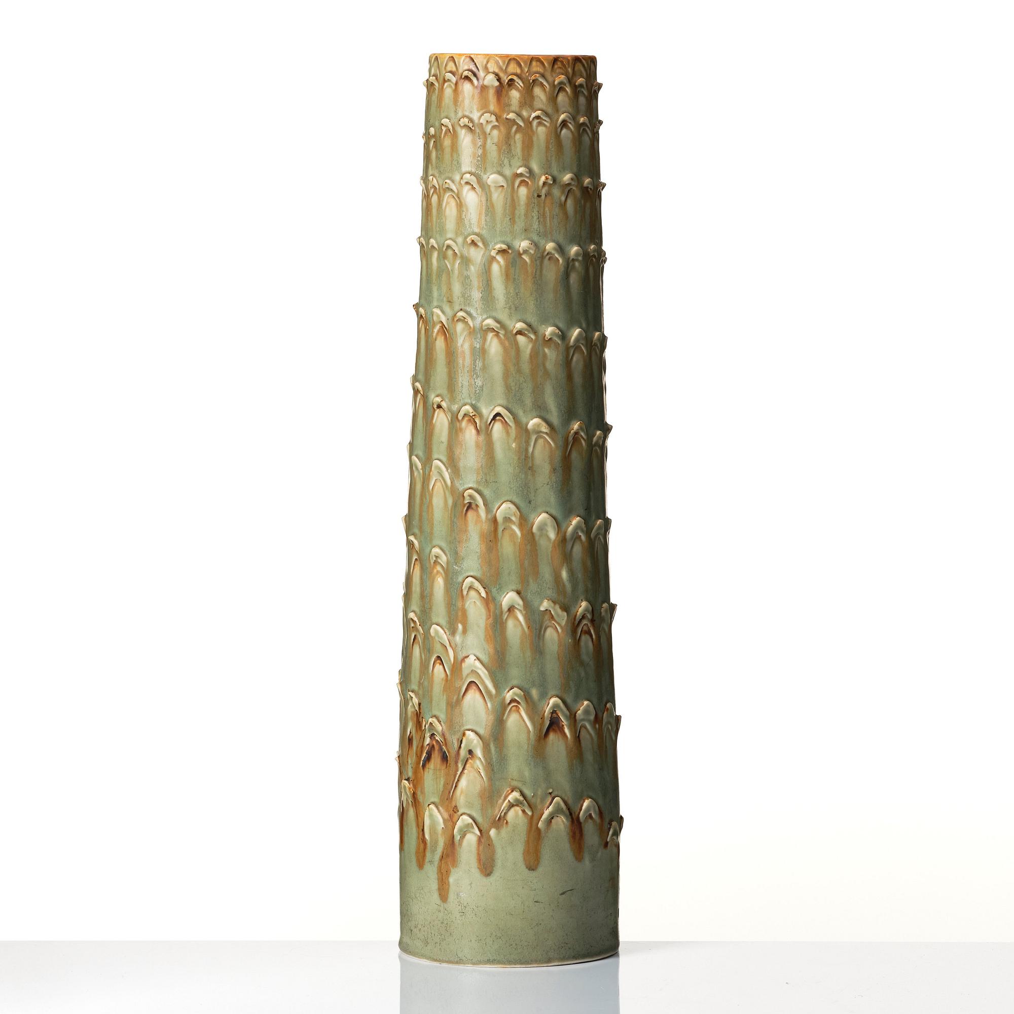 Carl-Harry Stålhane, a unique stoneware floor vase, Rörstrand 1949.