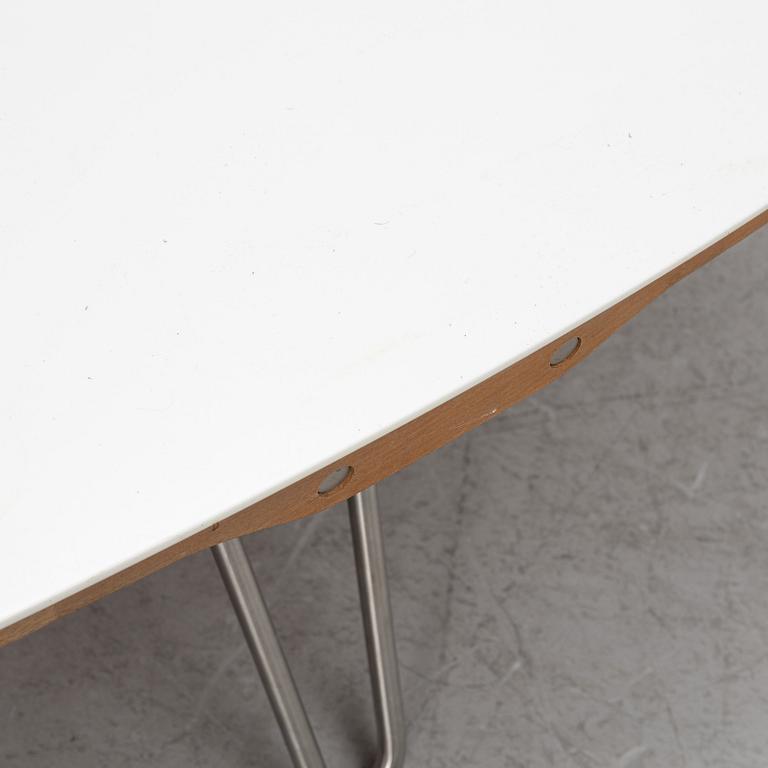 Aksel Kjersgaard, soffbord, modell 1881, Odder, Danmark.