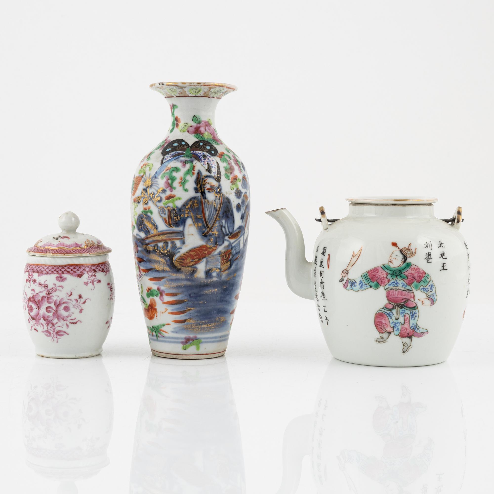 A group of thirteen porcelain pieces, China and Samson, France, 18th-20th Century.