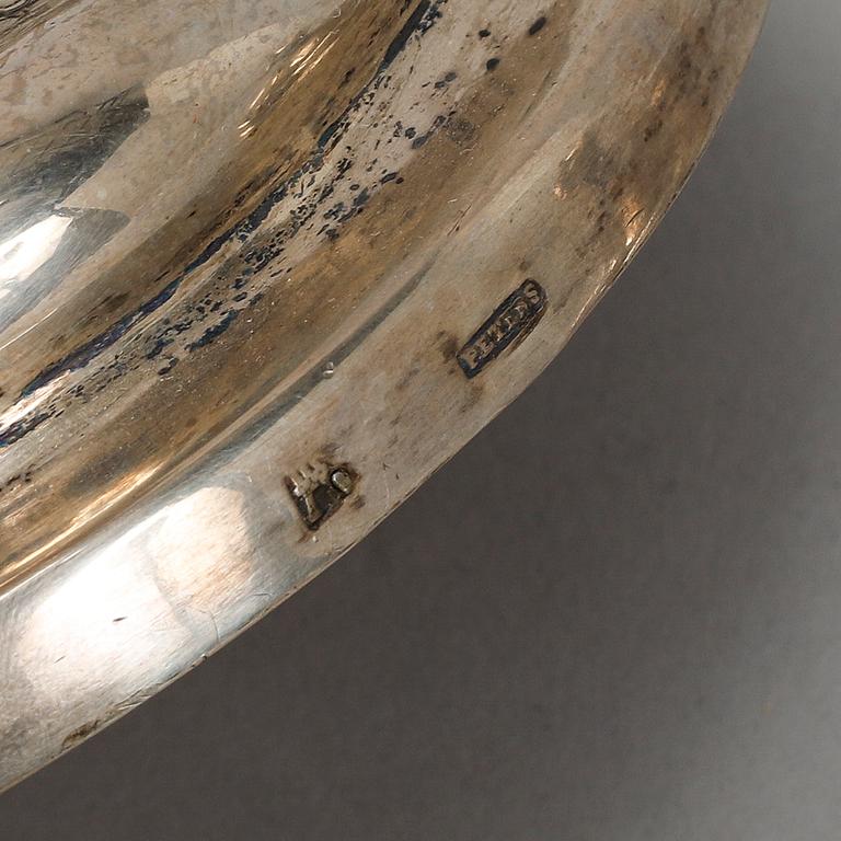 A silver cup, Northern Europe, 19th century.