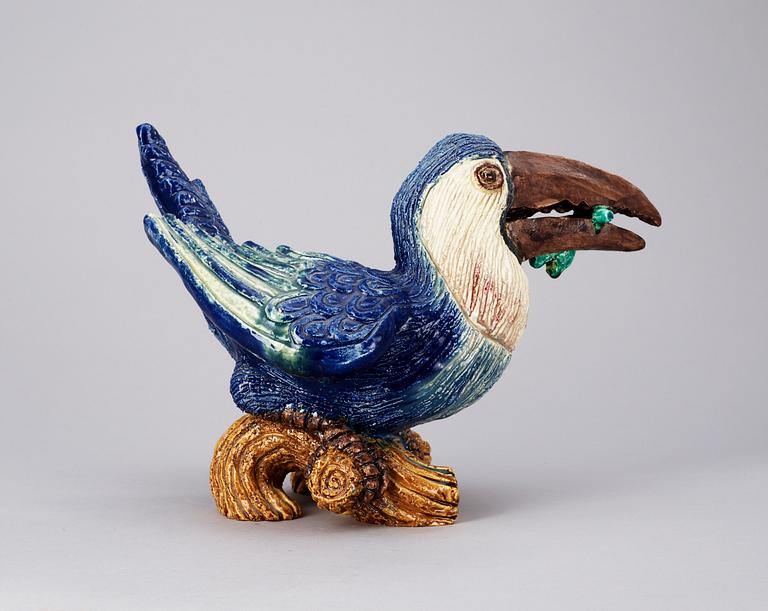 A Gunnar Nylund stoneware figure of a bird, Rörstrand.