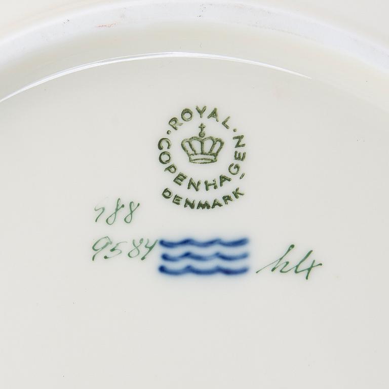 A Royal Copenhagen 59 pcs "Dagmar" porcelain dinner service, 1960s.