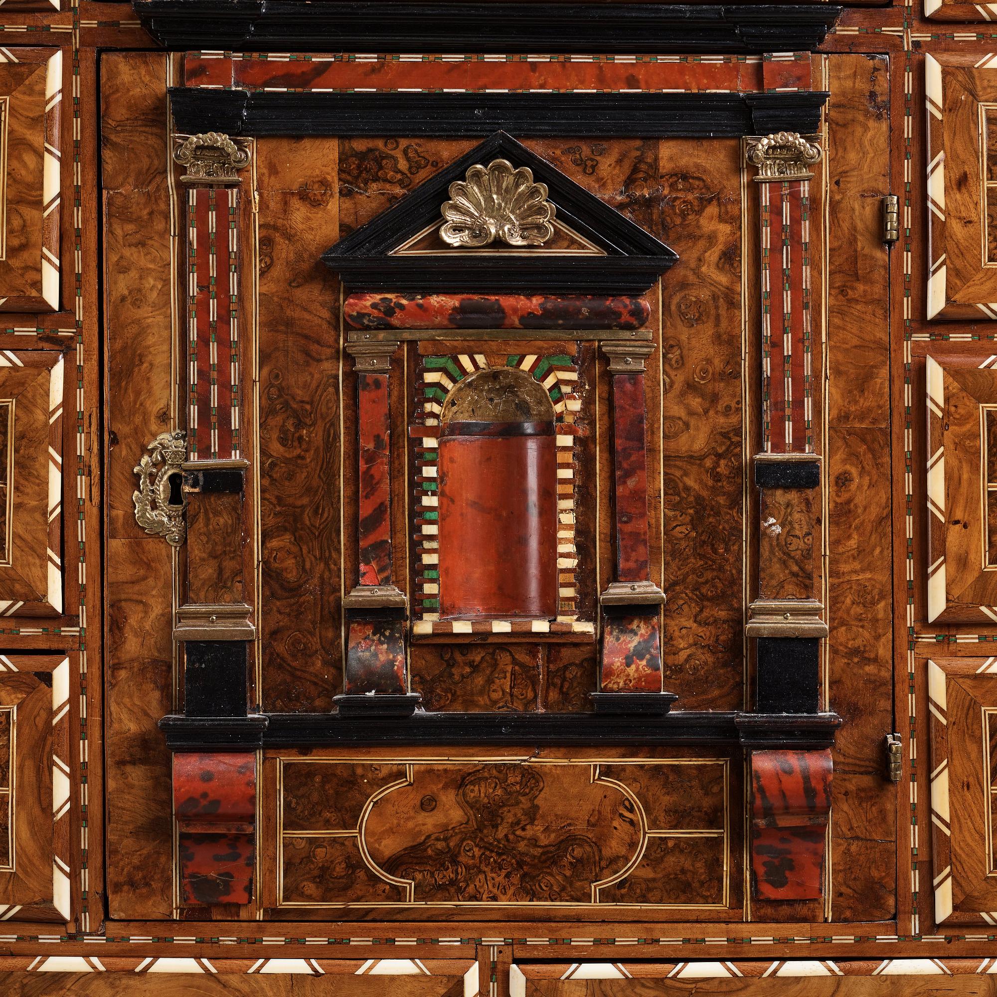 KABINETTSKÅP, barock, 1600-talets slut.