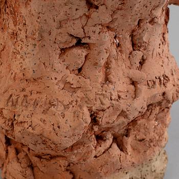 ASMUND ARLE, Sculpture, terracotta, signed Asmund Arle and dated 1973.