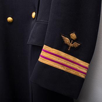 UNIFORMSDELAR svenska, för flygvapenofficer.