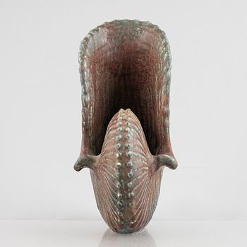Gunnar Nylund, skulptur, "gondolsnäcka", Rörstrand, 1940-50-tal.