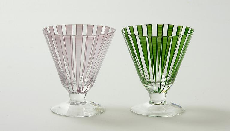 GLASSERVIS, 26 delar, "Strict", Bengt Orup, Johansfors.