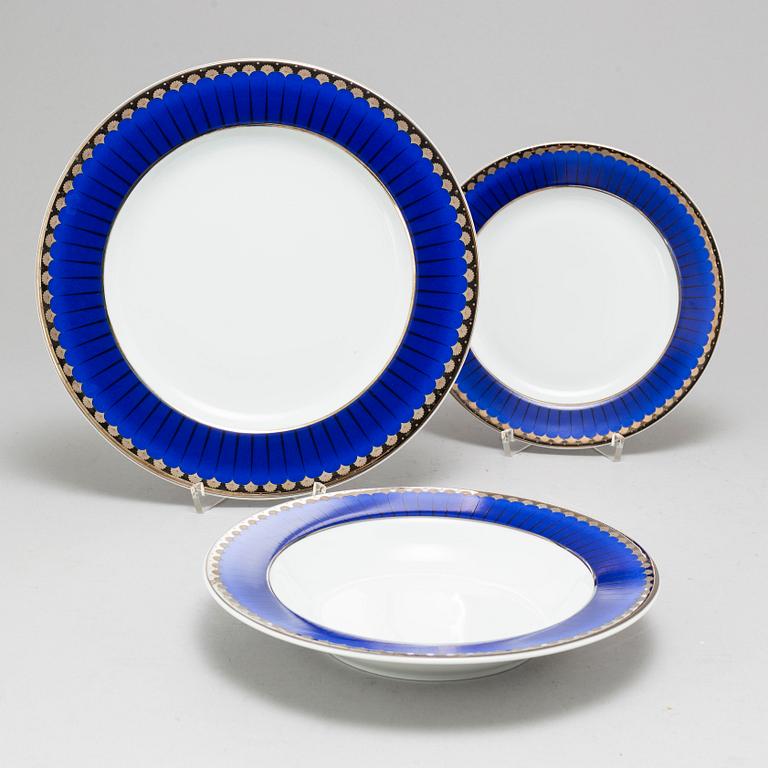SIGVARD BERNADOTTE, SERVISDELAR, 36 delar, porslin "Christineholm"/"Marianne", 2000.