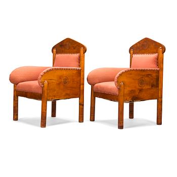 Kauno S. Kallio and Arvid Rundberg, a pair of 1902 armchairs.