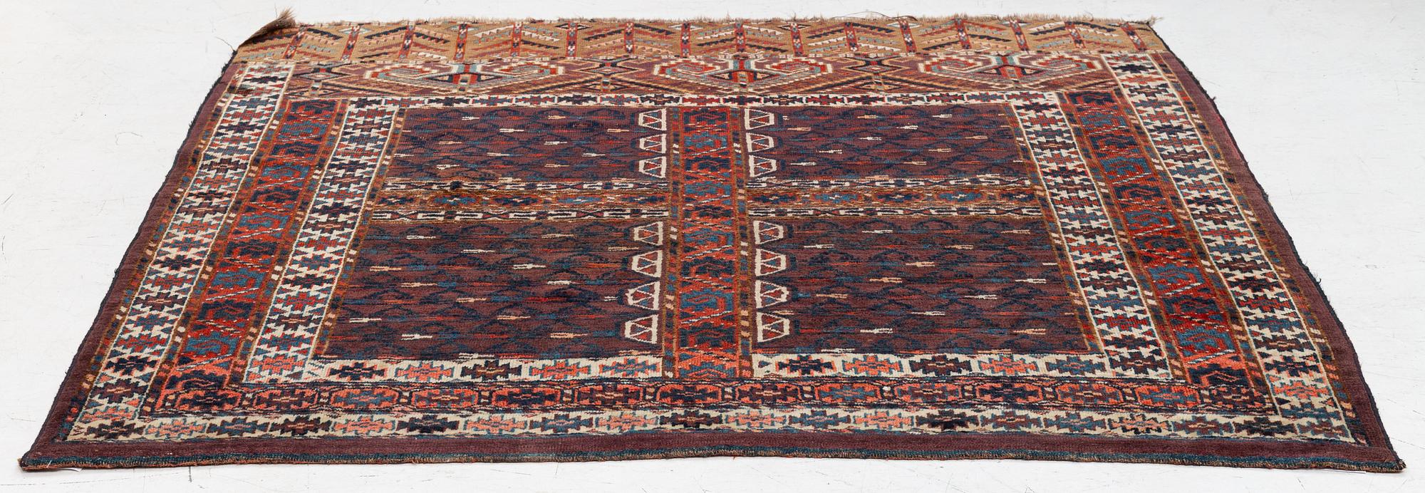 A Yomut Ensi, West Turkmenistan, late 19th century. ca 148 x 156 cm.