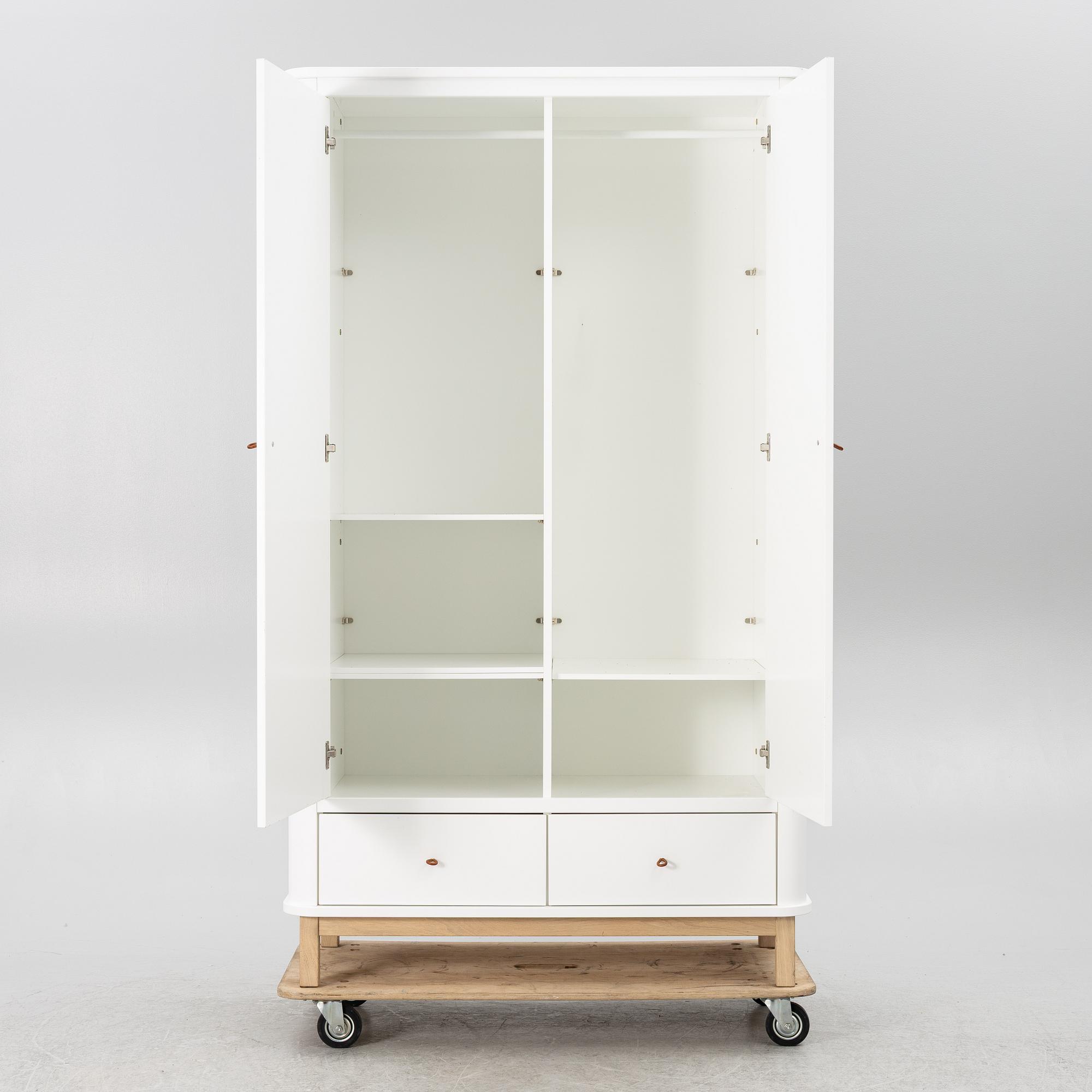 Søren Rørbæk, skåp, "Wood", Oliver Furniture, Danmark.