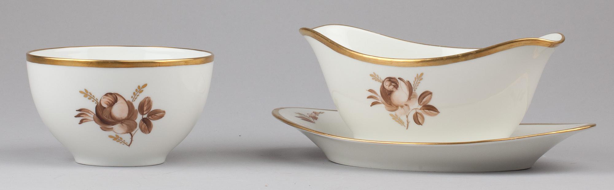 MATSERVIS, 50 delar, porslin, "Brown rose", Royal Copenhagen.