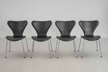 STOLAR, 4 st, "Sjuan", Arne Jacobsen, Fritz Hansen.