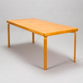 Aino Aalto, a mid-20th century '95 A' dining table for för O.Y. Huonekalu-ja Rakennustyötehdas A.B.