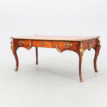 Skrivbord, Louis XV-stil 1900-talets första hälft.