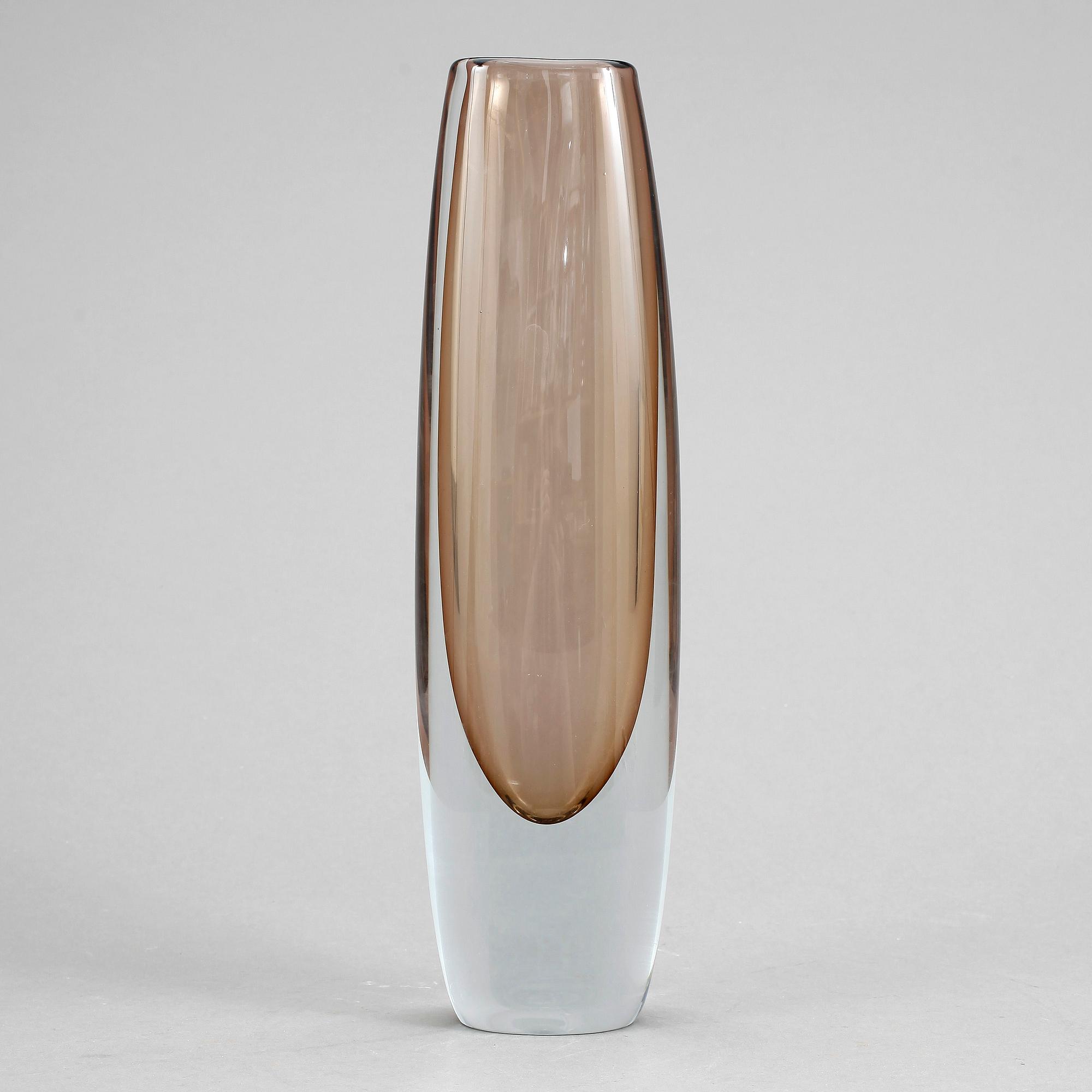 VAS, glas, Gunnar Nylund, tillskriven, Strömbergshyttan, 1900-talets tredje kvartal.