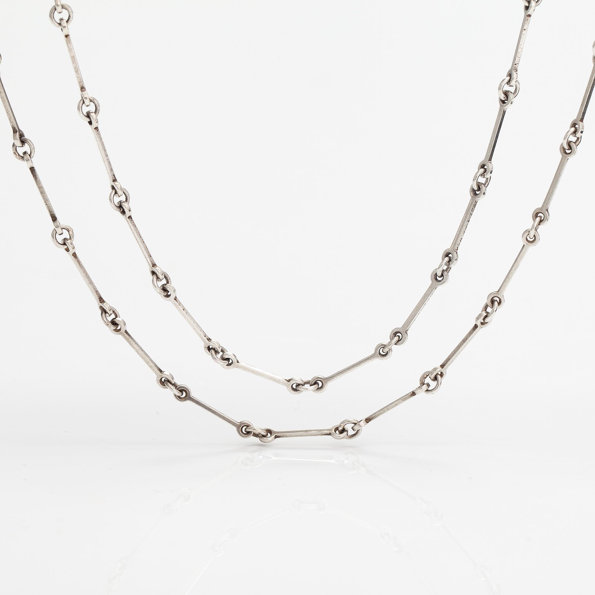 Halsband, 2 st, sterlingsilver. Lapponia 1976 och 1978.