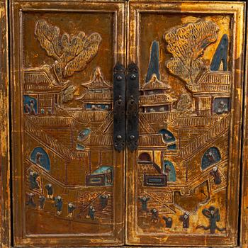 A pair of chinese cabinets, 20th Century.