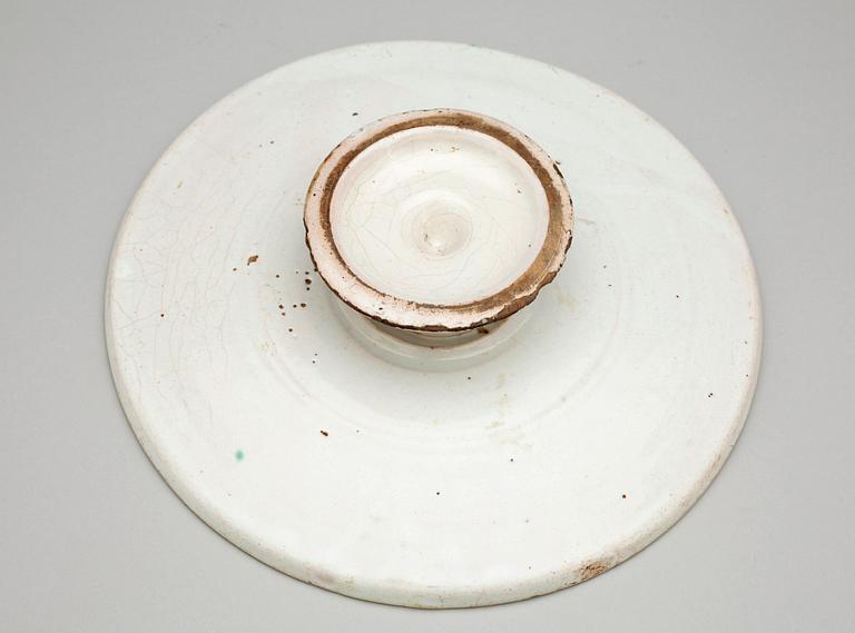 FAT PÅ FOT, fajans, troligen Italien, 1800-tal.