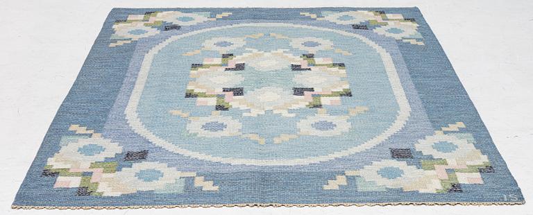 Ingegerd Silow, Rug, "Malmsjön" flat weave, signed IS, approx. 230 x 170 cm.