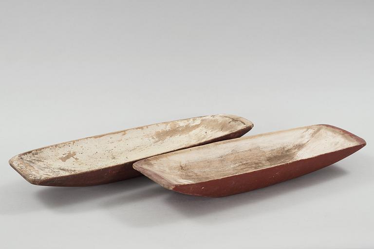 two wooden bowls from the 19th century.