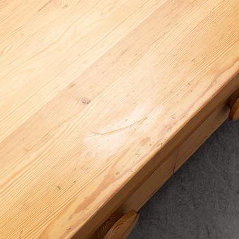 A pine 'Ruben II' chest of drawers by Ruben Ward, AB Nybrofabriken, Fröseke, model launched 1973.