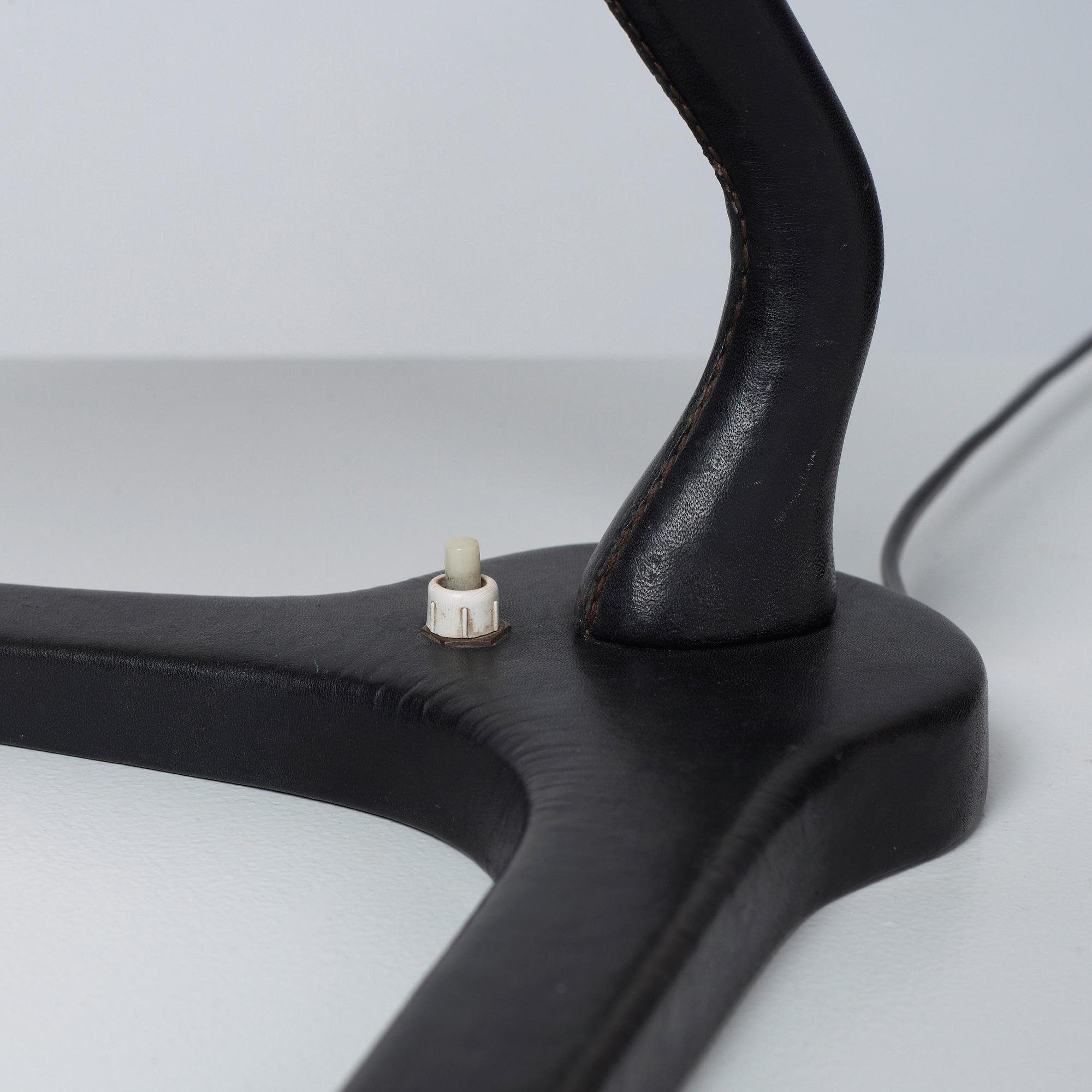 ALVAR AALTO, bordslampa, Valaistustyö, Finland 1950-tal, modell A 704.