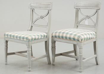 STOLAR, ett par,  sengustaviansk provins, s.k Bellmanstolar, 1800-talets första hälft.