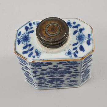 PARTI PORSLIN, Kina, 1700, 1800 och 1900-tal.