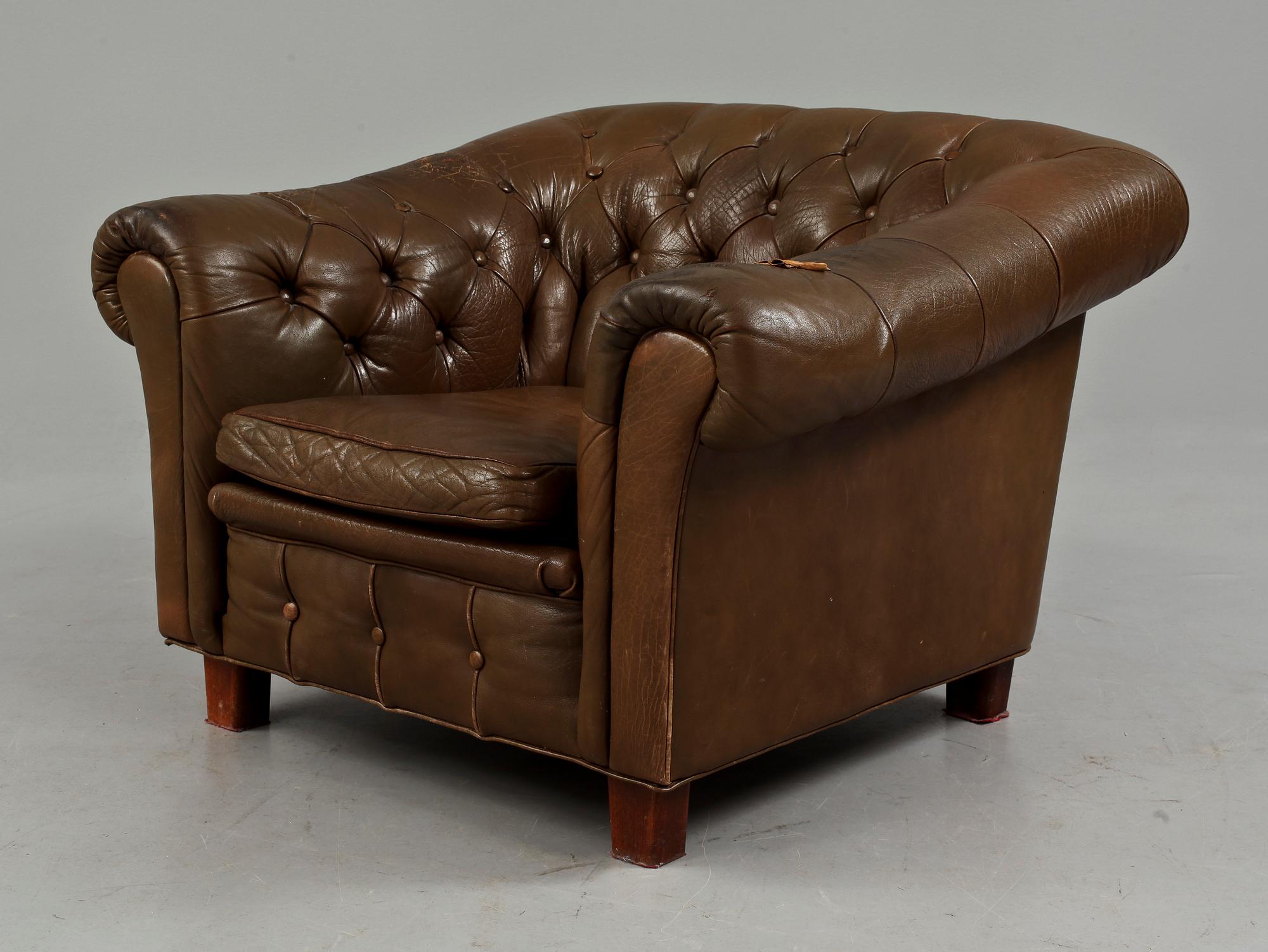 FÅTÖLJ, Chesterfieldmodell, 1900-tal.