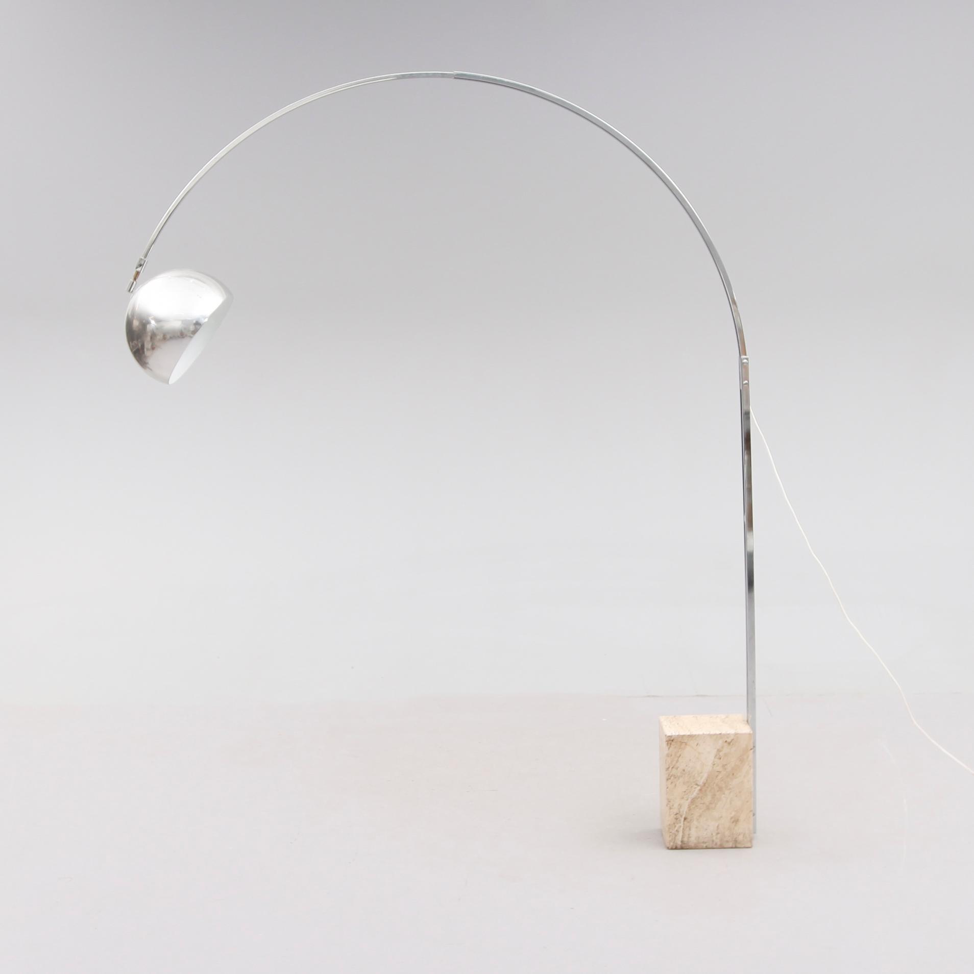 GOLVLAMPA, efter "Arco", sannolikt Italien, 1970-/80-tal.