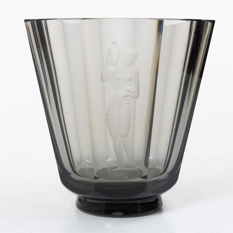 Vicke Lindstrand, a vase, Orrefors, 1937.