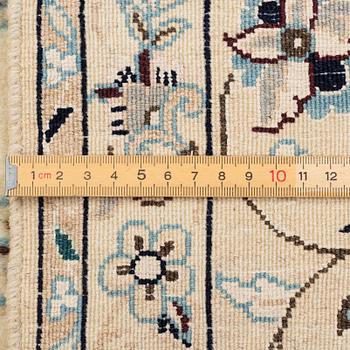 Carpet, Nain, approx. 305 x 200 cm.
