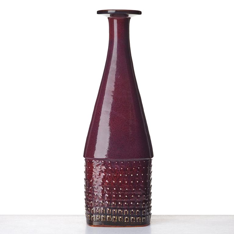 Stig Lindberg, a stoneware sang de boeuf glazed floor vase, Gustavsberg Studio, Sweden 1970.