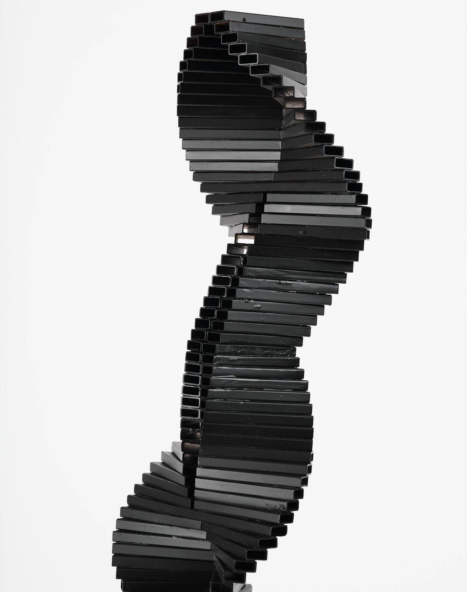 Arne Jones, "Yin-Yang kolonn".