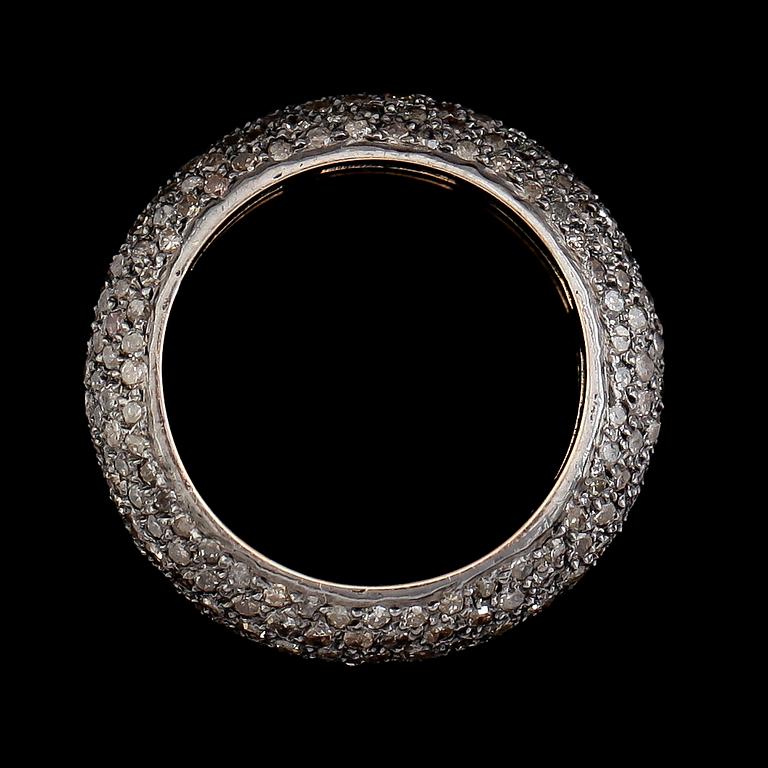 RING, silver, diamanter tot ca 2.80 ct. Vikt ca 6 g.