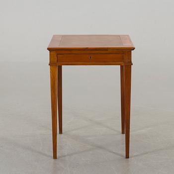 BORD Louis XVI 1800-talets första hälft.
